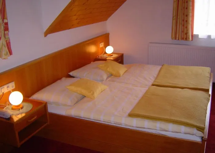 Guest house Landhaus Hinteregger